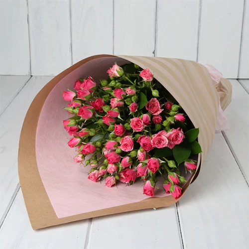 Bouquet of Pink Spray Roses