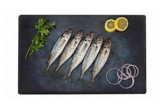 Fresh Whole Round Scad Local 1kg 26 AED